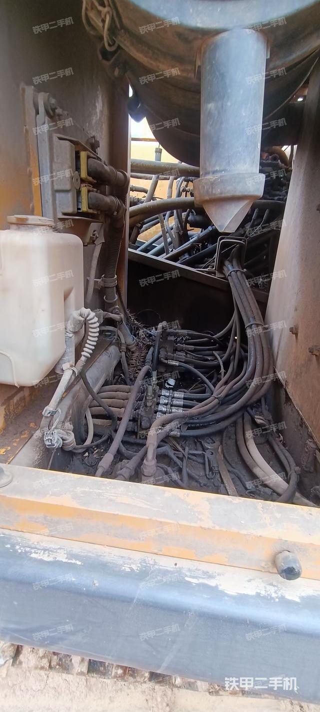 液压泵室（大件舱室）