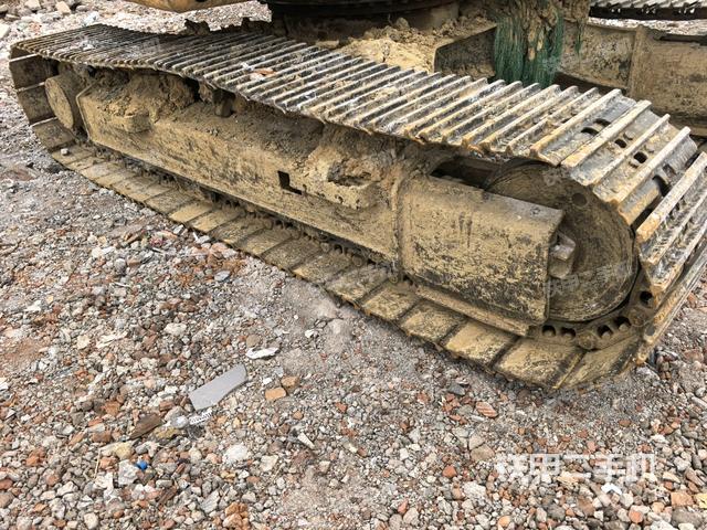 左侧履带整体 (行走机构) 左侧履带整体 (行走机构)