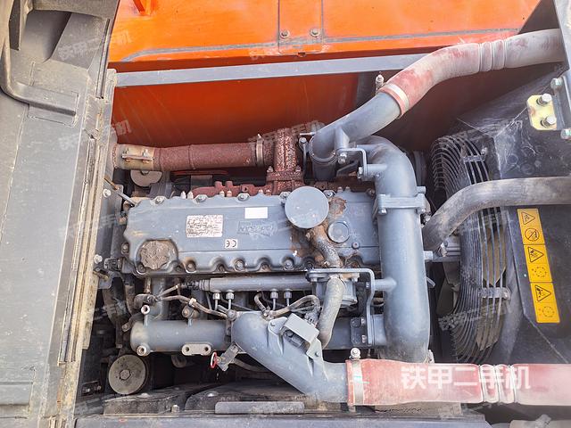 發(fā)動機(jī)整體俯視(整機(jī)外觀) 發(fā)動機(jī)整體俯視(整機(jī)外觀)