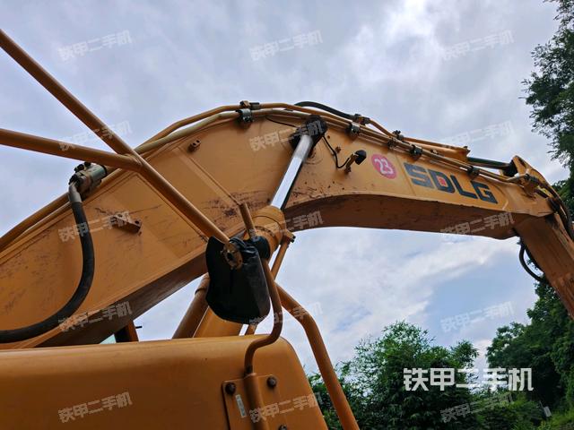 大臂整體?右側(cè)（工作和回轉(zhuǎn)裝置）