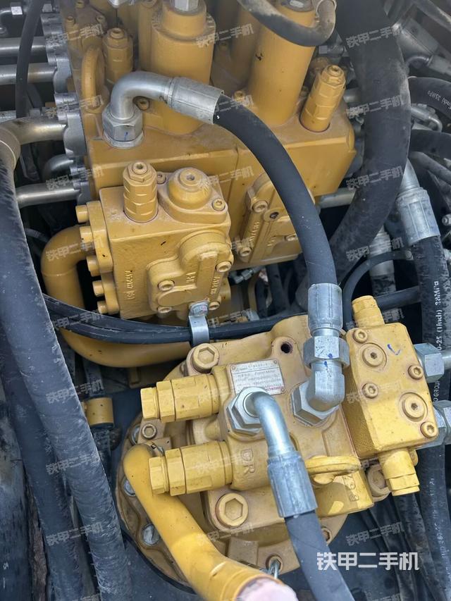 回转马达(上车部件) 回转马达(上车部件)