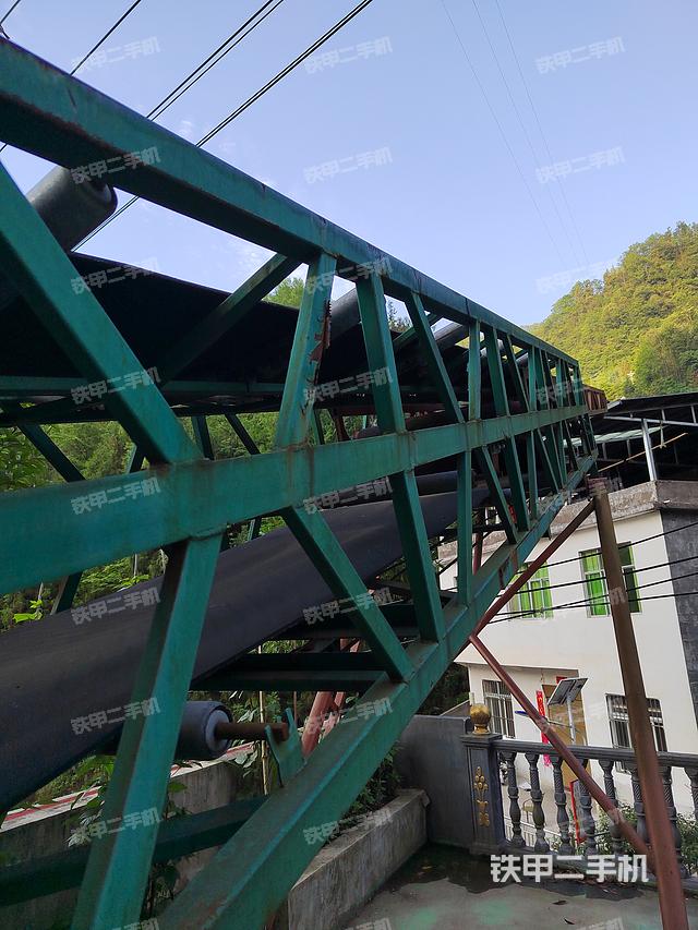 整机右后45°（设备外观及核心部件）