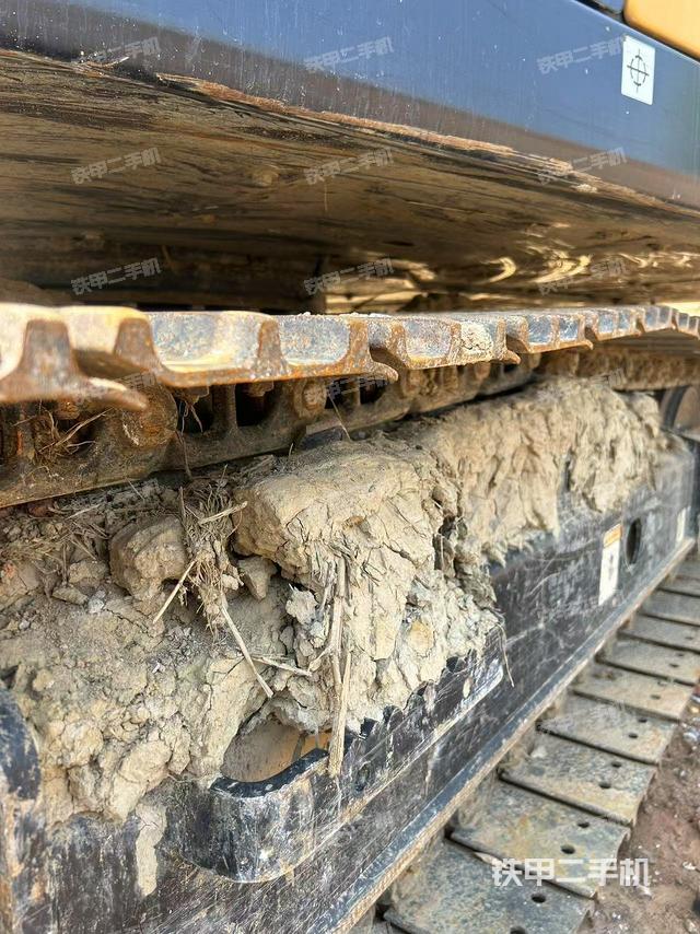 单侧履带整体（整机外观）