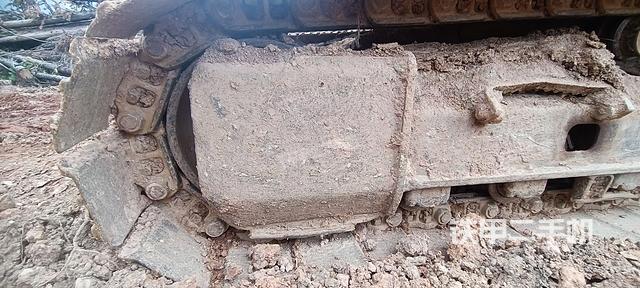 左侧履带整体 （行走机构）