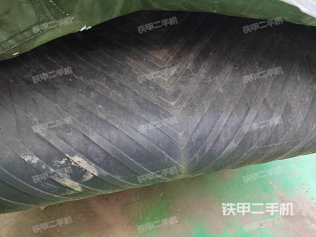 整机右侧（设备外观及核心部件）