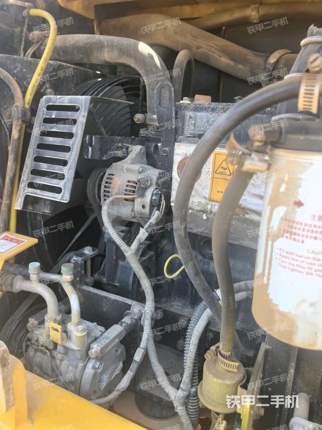 水箱+风扇特写(上车部件) 水箱+风扇特写(上车部件)