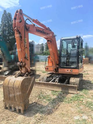 龙工CDM6060挖掘机实拍图片