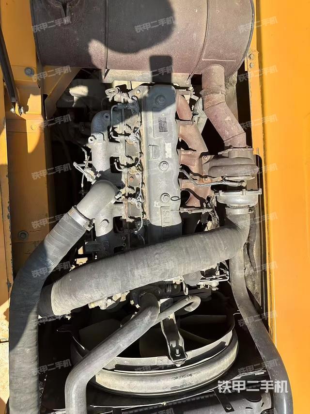 发动机整体俯视(整机外观) 发动机整体俯视(整机外观)