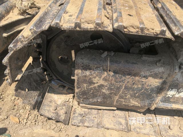 左驱动轮(行走机构) 左驱动轮(行走机构)