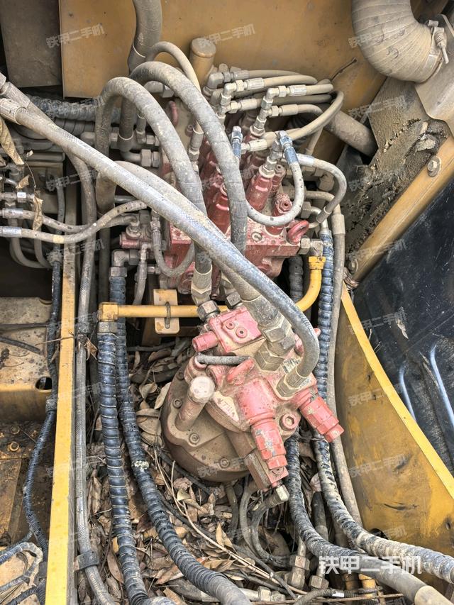 回转马达(上车部件) 回转马达(上车部件)