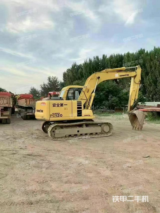 驾驶室顶部（整机外观）