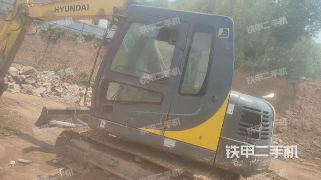 驾驶室整体(整机外观) 驾驶室整体(整机外观)