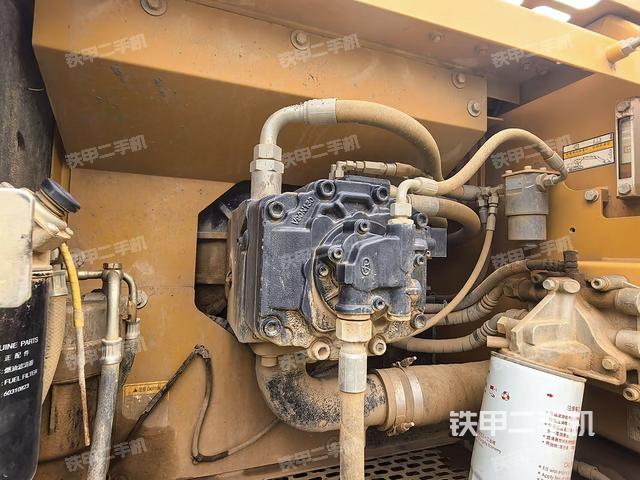 液压泵斜45 左(大件舱室) 液压泵斜45 左(大件舱室)