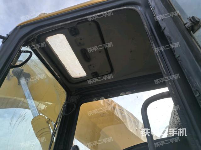 顶棚整体(驾驶室部分) 顶棚整体(驾驶室部分)