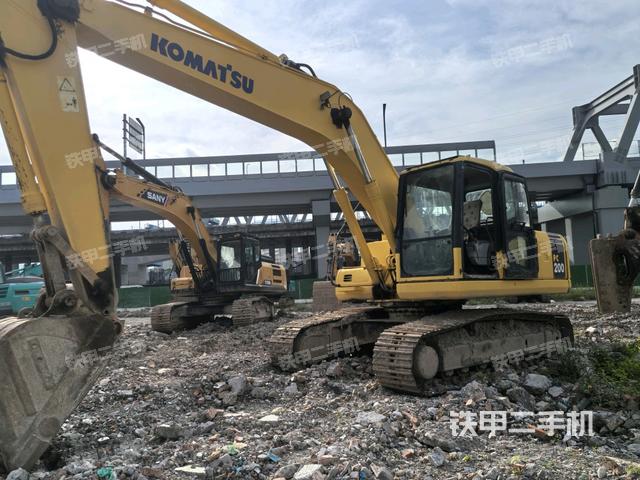 小松PC200-7挖掘機