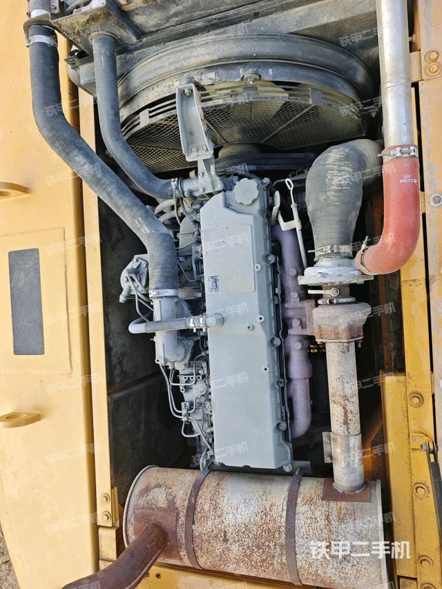 发动机整体俯视(整机外观) 发动机整体俯视(整机外观)