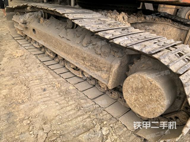 右驱动轮（行走机构）