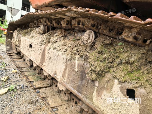 左侧行走马达盖板(行走机构) 左侧行走马达盖板(行走机构)