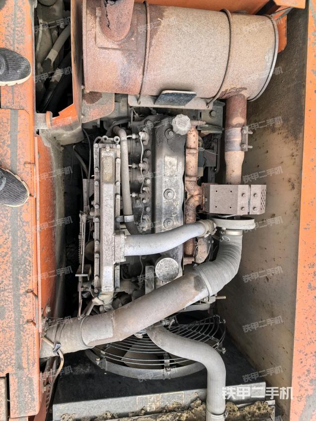 发动机室（上车部件）