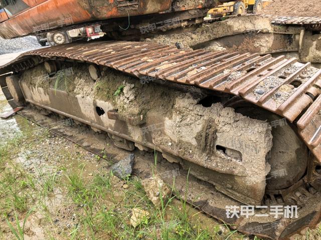 左侧履带整体 (行走机构) 左侧履带整体 (行走机构)