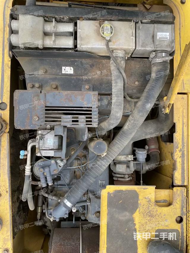 发动机整体俯视(整机外观) 发动机整体俯视(整机外观)