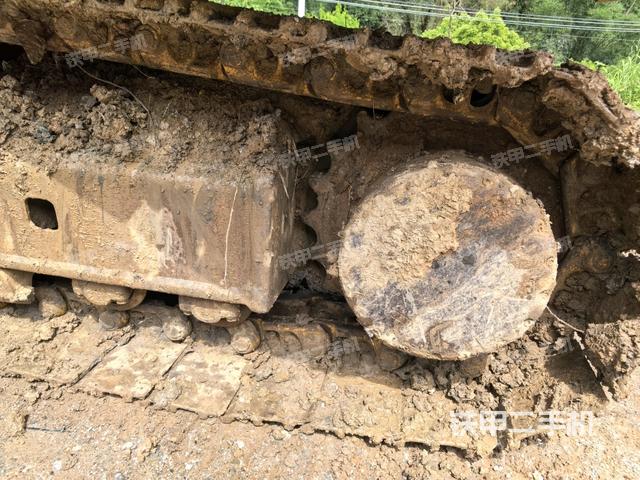 右侧行走马达盖板(行走机构) 右侧行走马达盖板(行走机构)