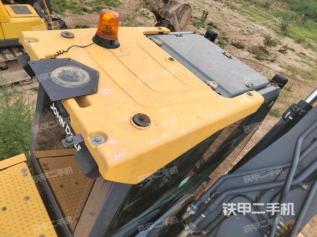 驾驶室顶部（整机外观）