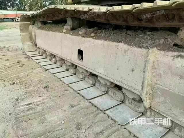 单侧履带整体（整机外观）