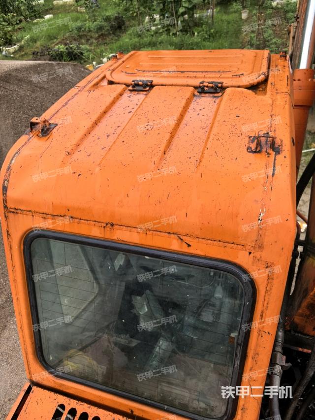 驾驶室顶部俯视(上车部件) 驾驶室顶部俯视(上车部件)