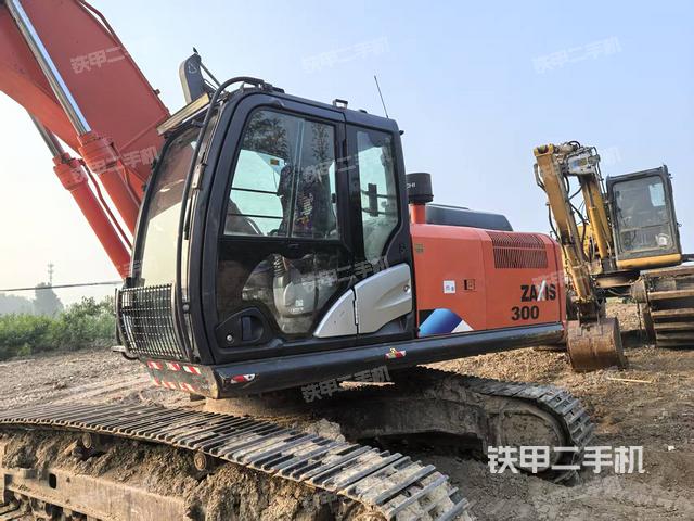 日立ZX260LCH-5A挖掘機(jī)