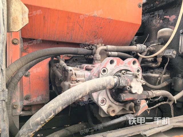 液压泵斜45 左（大件舱室）