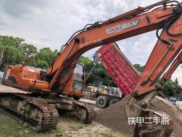 右前45(整机外观) 右前45(整机外观)