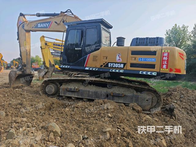 三一重工SY305H挖掘機(jī)