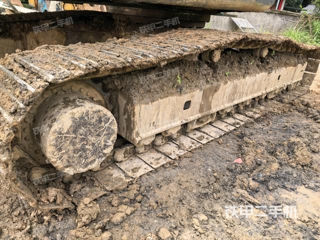 左侧履带整体 (行走机构) 左侧履带整体 (行走机构)