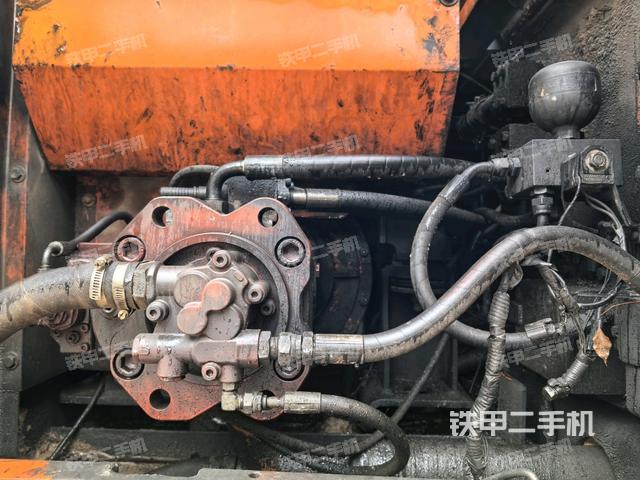 液压泵斜45 右(大件舱室) 液压泵斜45 右(大件舱室)