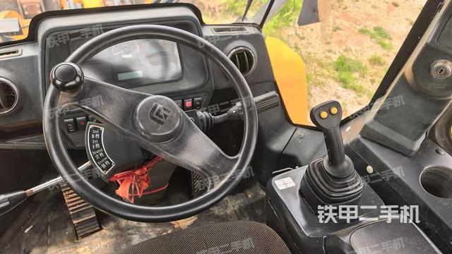 驾驶室工作台（整机外观及大件）