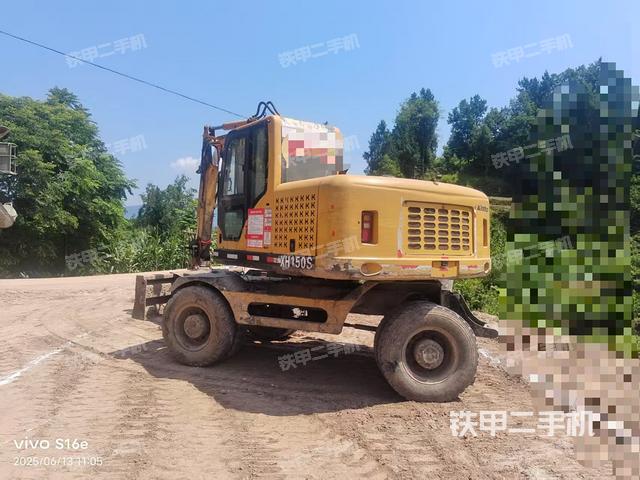 单侧履带整体（整机外观）