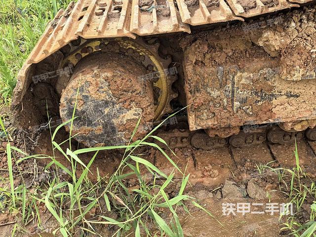 右驱动轮(行走机构) 右驱动轮(行走机构)