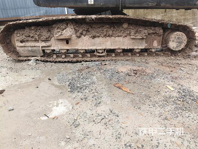 單側(cè)履帶整體（整機(jī)外觀）