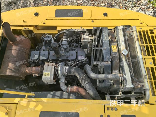 发动机室(上车部件) 发动机室(上车部件)