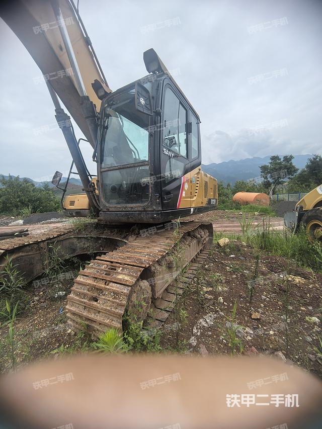 三一重工SY200C挖掘機(jī)