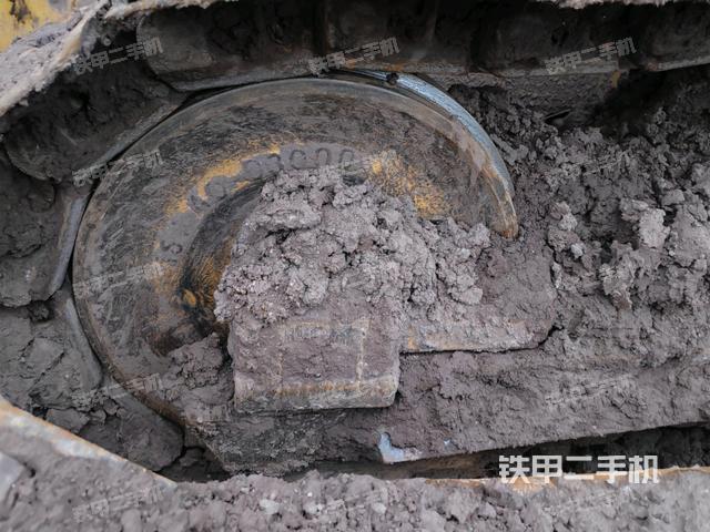 右驱动轮(推土机底盘及工作装置) 右驱动轮(推土机底盘及工作装置)