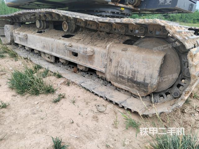 单侧履带整体（整机外观）