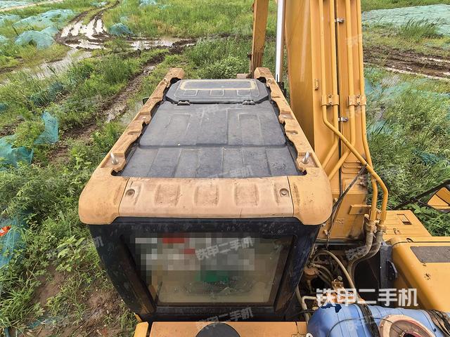 驾驶室顶部俯视(上车部件) 驾驶室顶部俯视(上车部件)