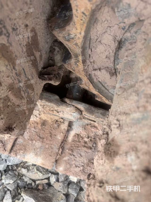 右導向輪（行走機構(gòu)）