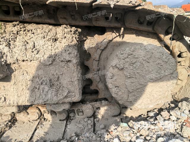 右驱动轮(行走机构) 右驱动轮(行走机构)