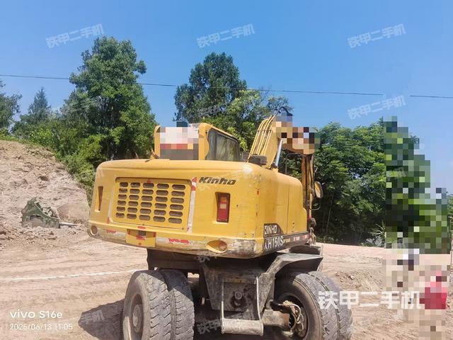 驾驶室顶部（整机外观）