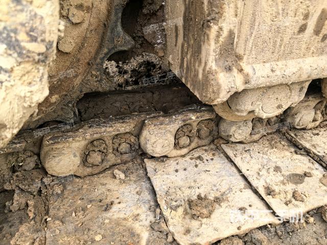 左驱动轮(行走机构) 左驱动轮(行走机构)