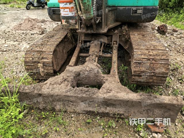 大臂根部 斜(工作和回转装置) 大臂根部 斜(工作和回转装置)