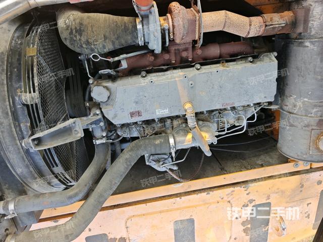 发动机整体俯视(整机外观) 发动机整体俯视(整机外观)